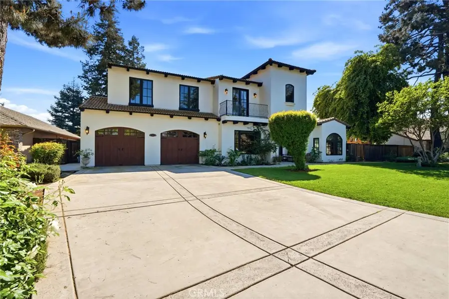 3939 W Robinwood, Visalia, CA 93291 - #3