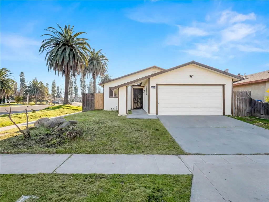 4359 W Cardiff, Fresno, CA 93722 - #1
