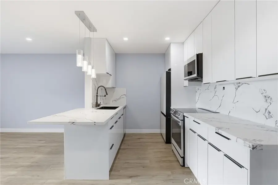 1935 Alpha Road #337, Glendale, CA 91208 - #3