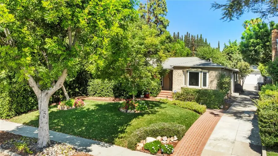 545 Spencer, Glendale, CA 91202 - Image #2