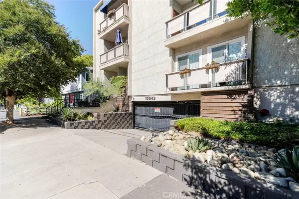 13543 Moorpark Street #7, Sherman Oaks, CA 91423