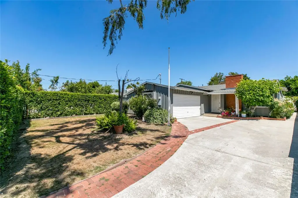 14719 Wyandotte Street, Van Nuys, CA 91405 - #1