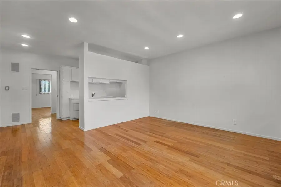 1255 N Harper #23, West Hollywood, CA 90046 - Image #3