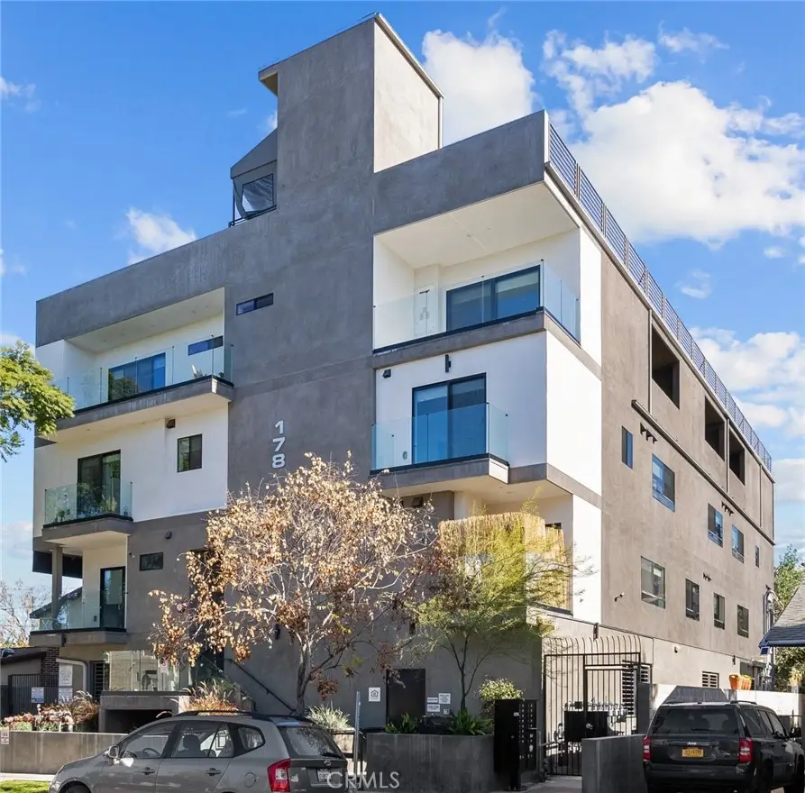 178 Alexandria Avenue, Los Angeles, CA 90004 - Image #2