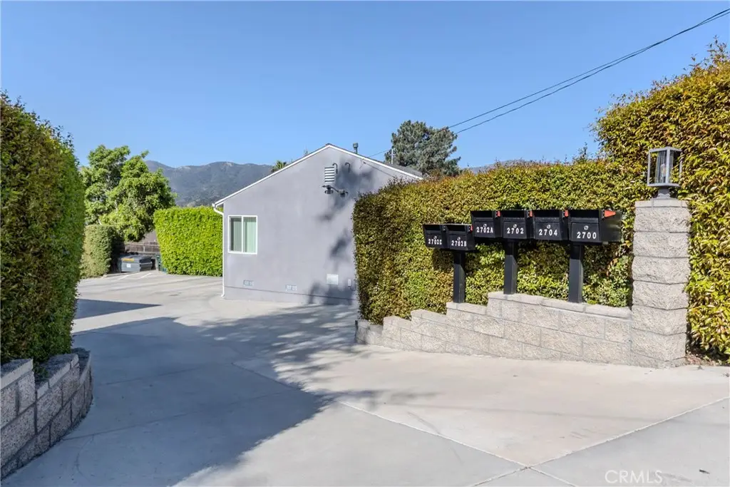 2700 Prospect Avenue, La Crescenta, CA 91214 - #1