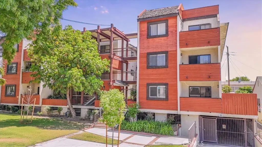 1304 Stanley #10, Glendale, CA 91206 - #1