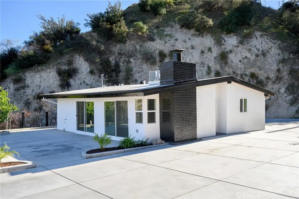 9741 Oak Bend, Tujunga, CA 91042 - Image #1