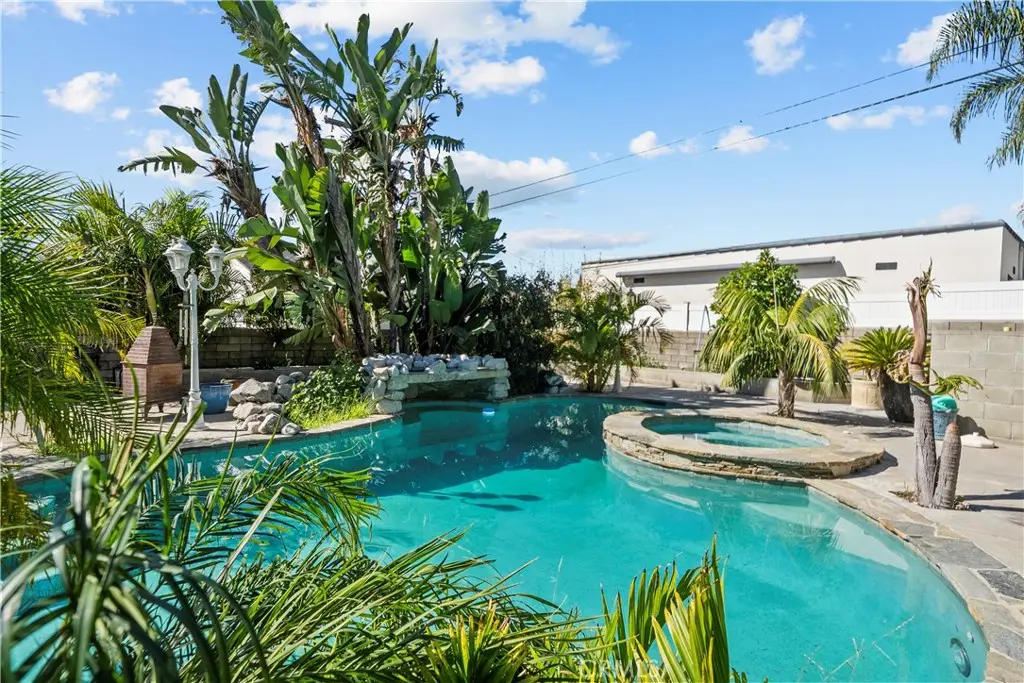 1243 Raymond, Glendale, CA 91201 - #1