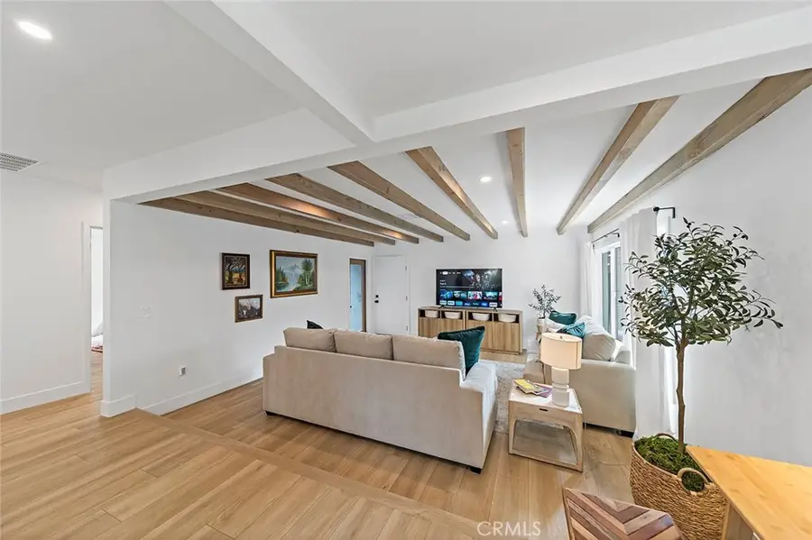 2925 W Oak, Burbank, CA 91505 - #3