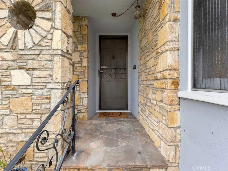 1152 N Cedar, Glendale, CA 91207 - #2