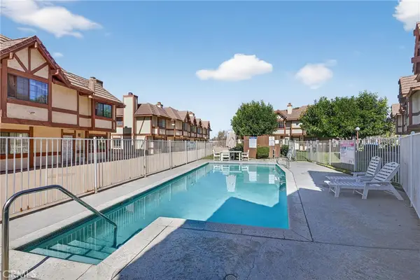 9325 Sunland Park Drive #2, Sun Valley, CA 91352