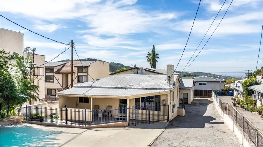 10139 Hillhaven, Tujunga, CA 91042 - #2