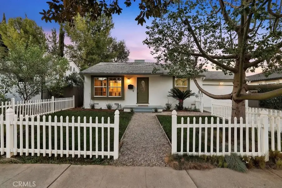 16937 Hartland, Lake Balboa, CA 91406 - #2