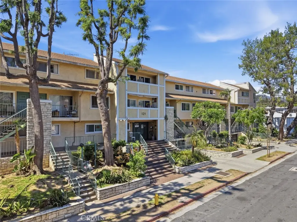 121 Sinclair Avenue #213, Glendale, CA 91206 - #1