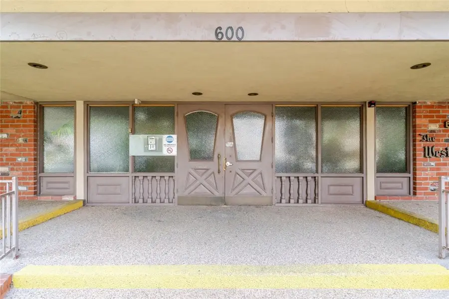 600 W Stocker Street #319, Glendale, CA 91202 - #3