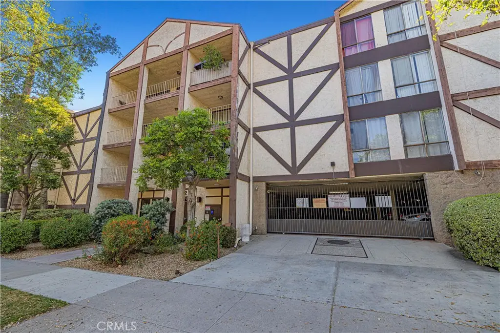 125 N Allen Avenue #213, Pasadena, CA 91106 - #1