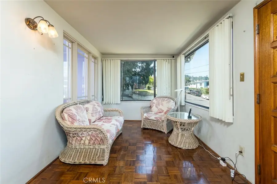 1030 Tyler St, Glendale, CA 91205 - #2