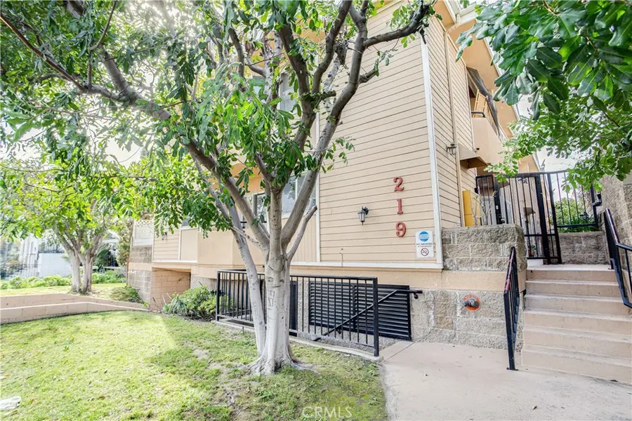 219 N Adams #8, Glendale, CA 91206 - #2