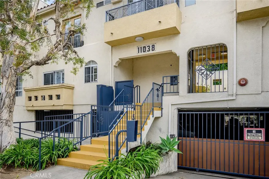 11038 Camarillo Street #13, North Hollywood, CA 91602 - #2