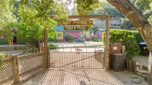 11857 East Trail, Sylmar, CA 91342