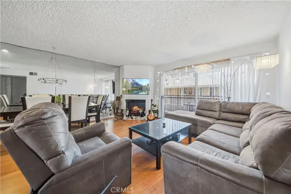 1236 1236 N Columbus Avenue #27, Glendale, CA 91202