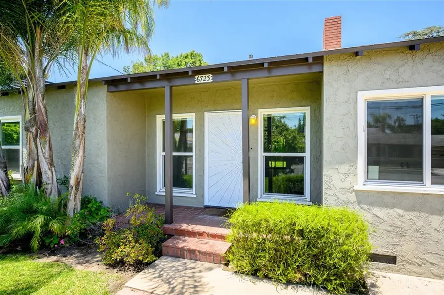 6723 Hazeltine, Van Nuys, CA 91405 - #2