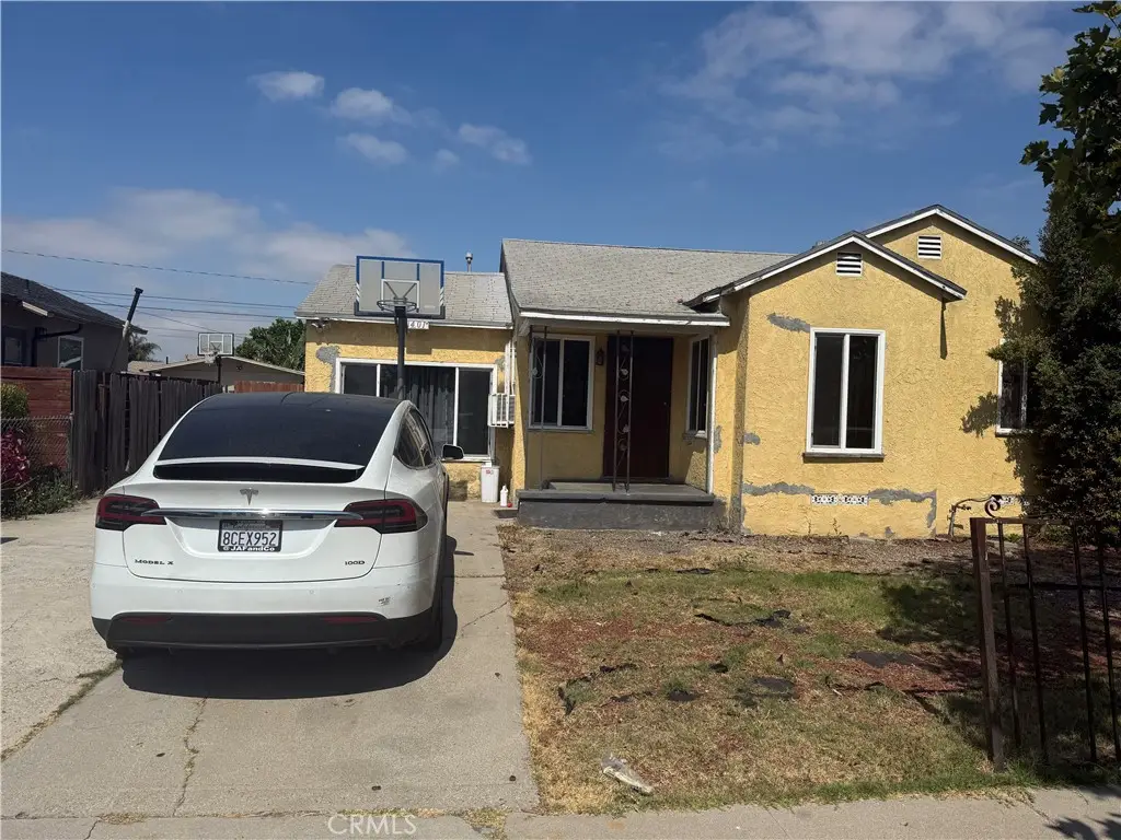 1401 S Whitemarsh, Compton, CA 90220 - #1