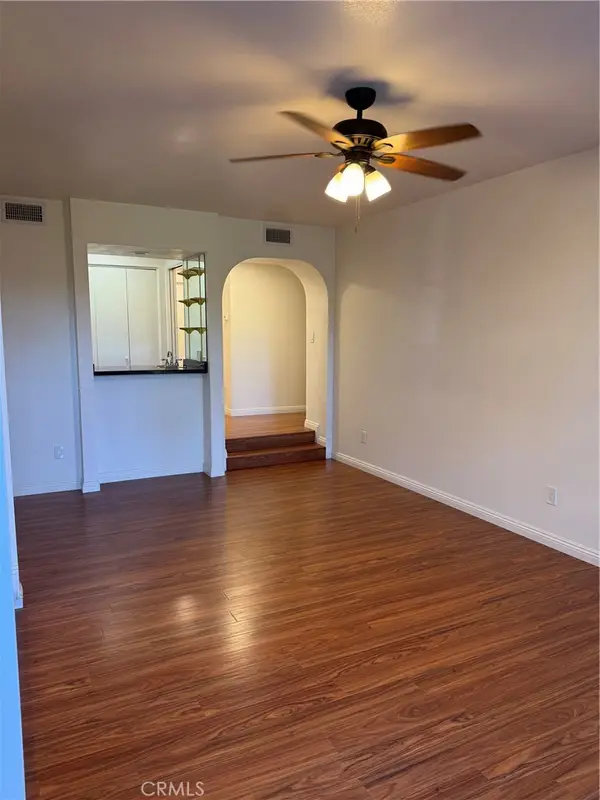 8455 Fountain #203, West Hollywood, CA 90069