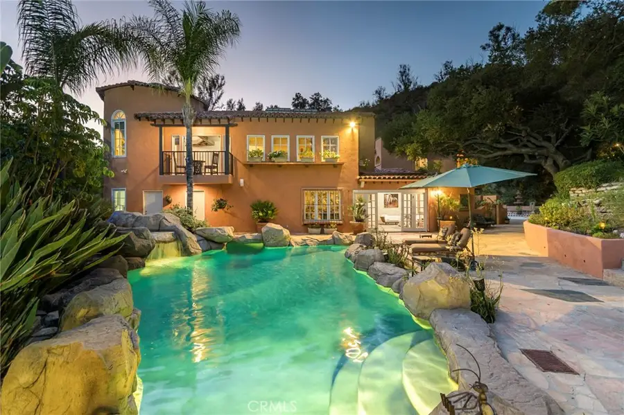 2401 Cascadia Drive, Glendale, CA 91206 - #3