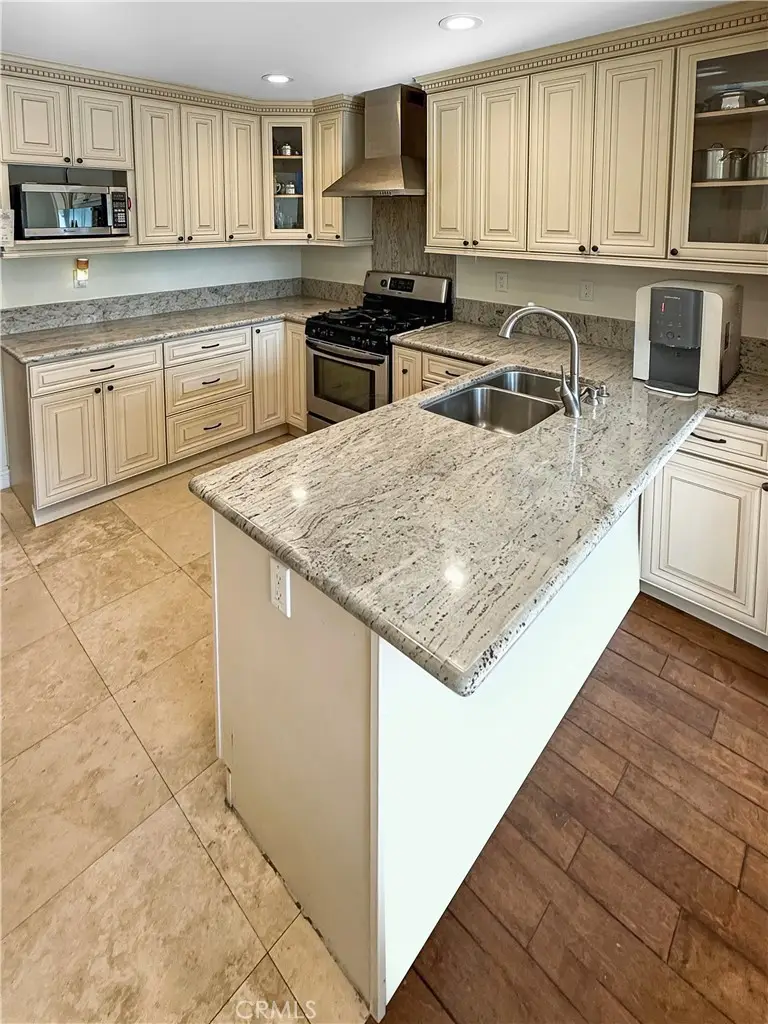 19169 Index, Porter Ranch, CA 91326 - #3