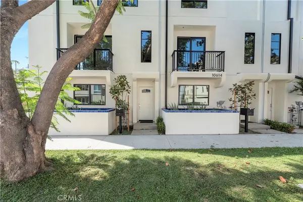 10612 Bloomfield Street, Toluca Lake, CA 91602