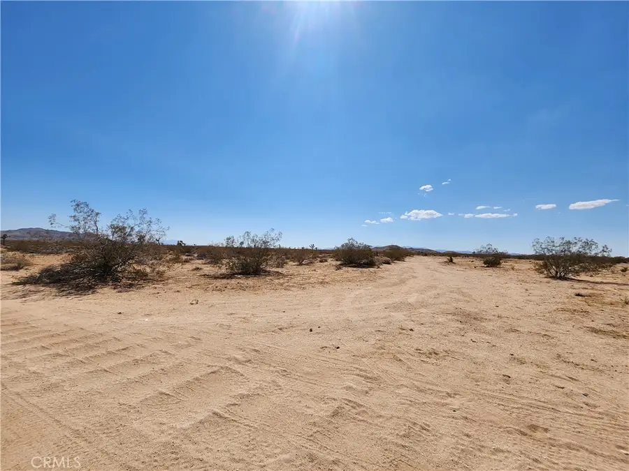 2025 Mcgarry Road, Joshua Tree, CA 92252 - Image #3