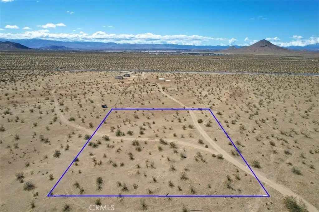 18 Quarry Road, Apple Valley, CA 92307 - Image #1