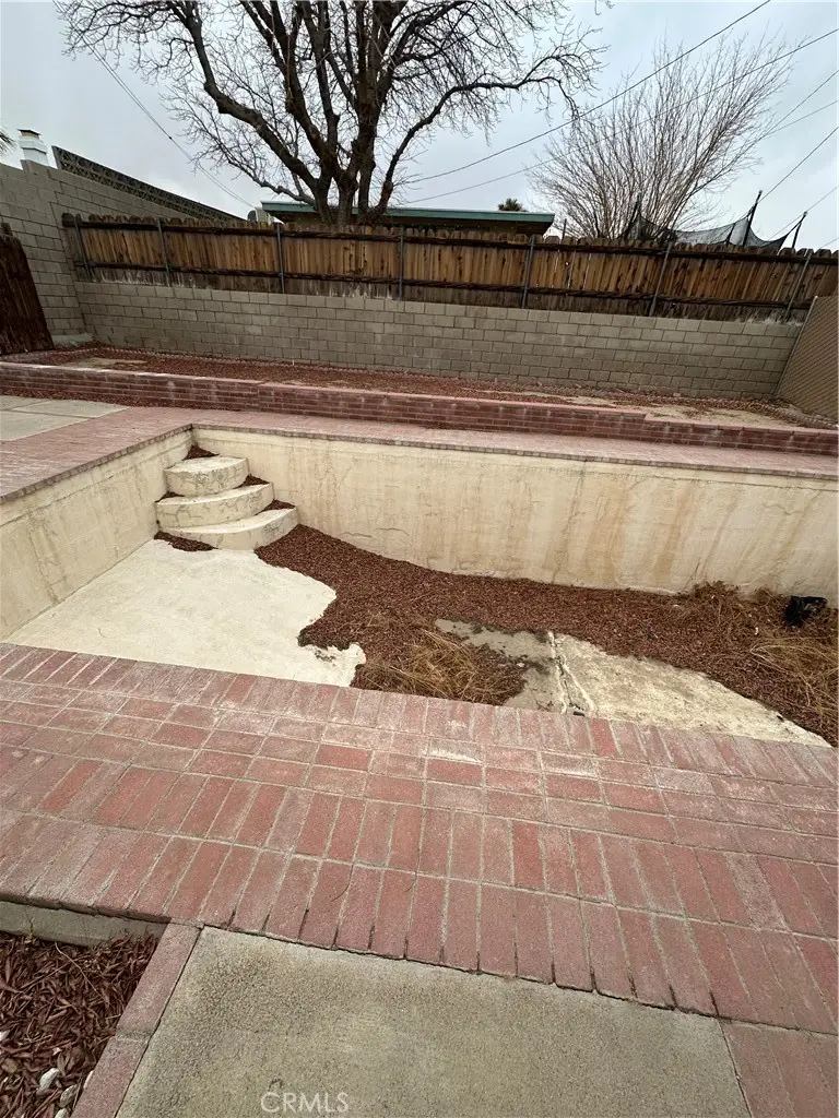 824 S 2nd Avenue, Barstow, CA 92311 - #2