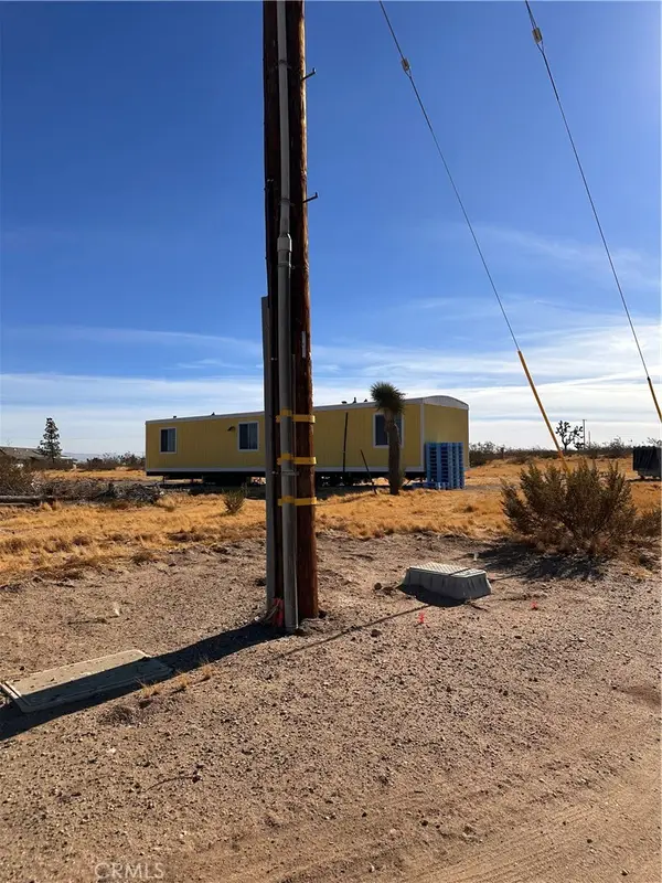 12729 Rochester Road, Phelan, CA 92371