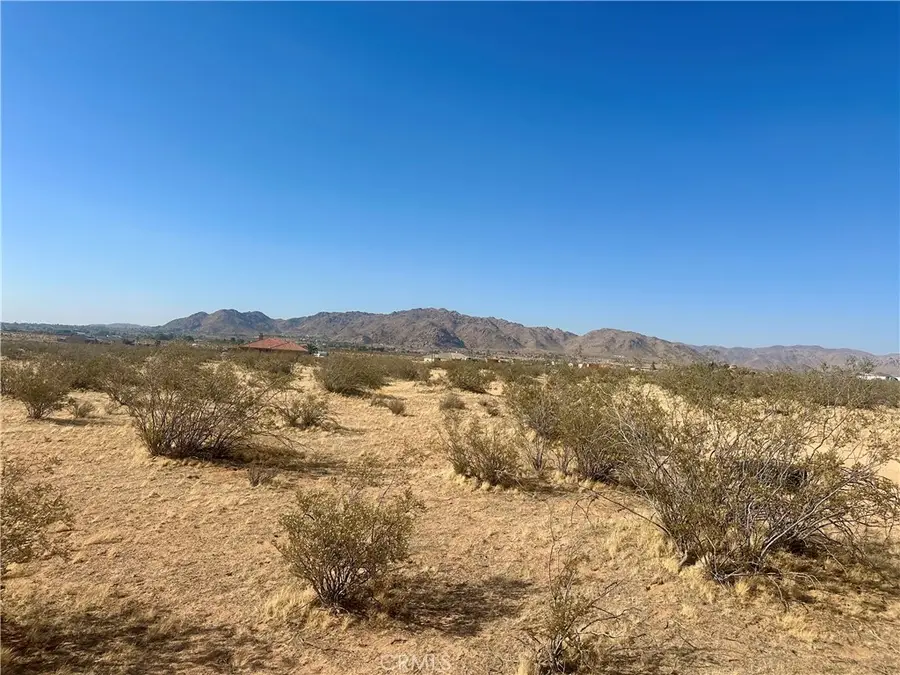 1 Shirwaun Road, Apple Valley, CA 92307 - Image #2
