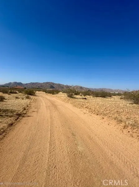 1 Shirwaun Road, Apple Valley, CA 92307 - Image #3