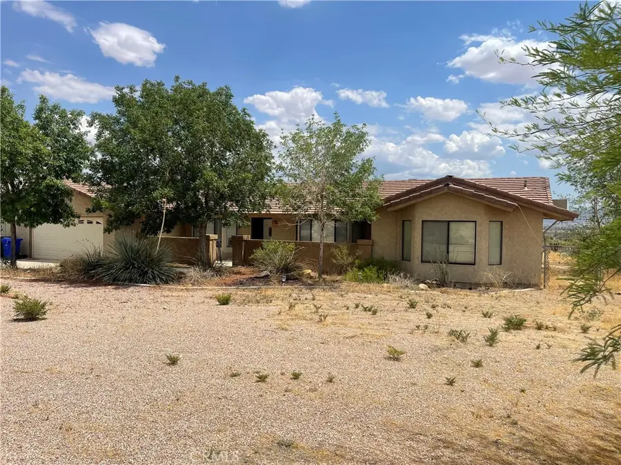 23859 Papago Road, Apple Valley, CA 92307 - #3