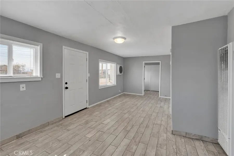 33454 Hampton Way, Daggett, CA 92327 - #3