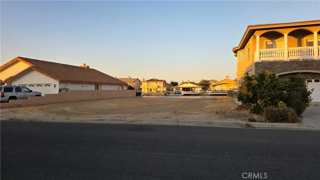 18340 Niagra Dr, Victorville, CA 92395 - #1
