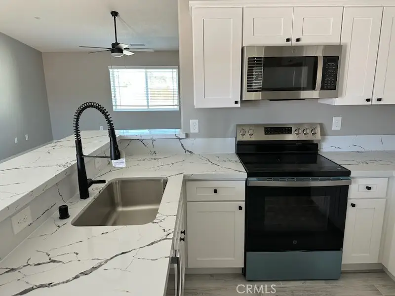 13155 Lakota Road, Apple Valley, CA 92308 - Image #2