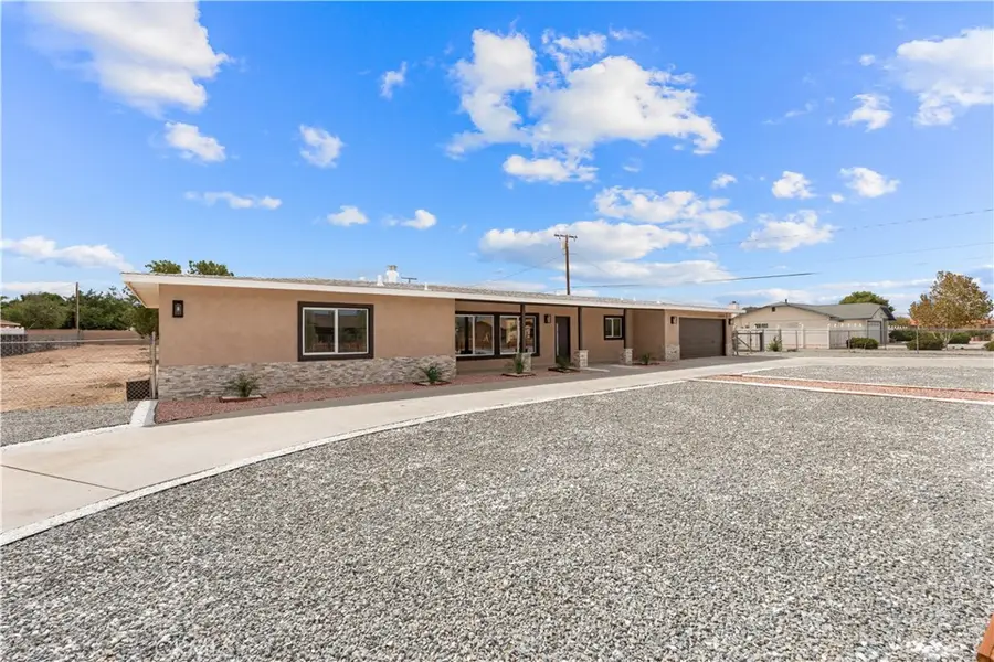 21073 Thunderbird, Apple Valley, CA 92307 - Image #3