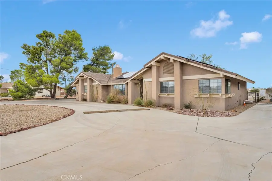 21230 Standing Rock, Apple Valley, CA 92307 - Image #3