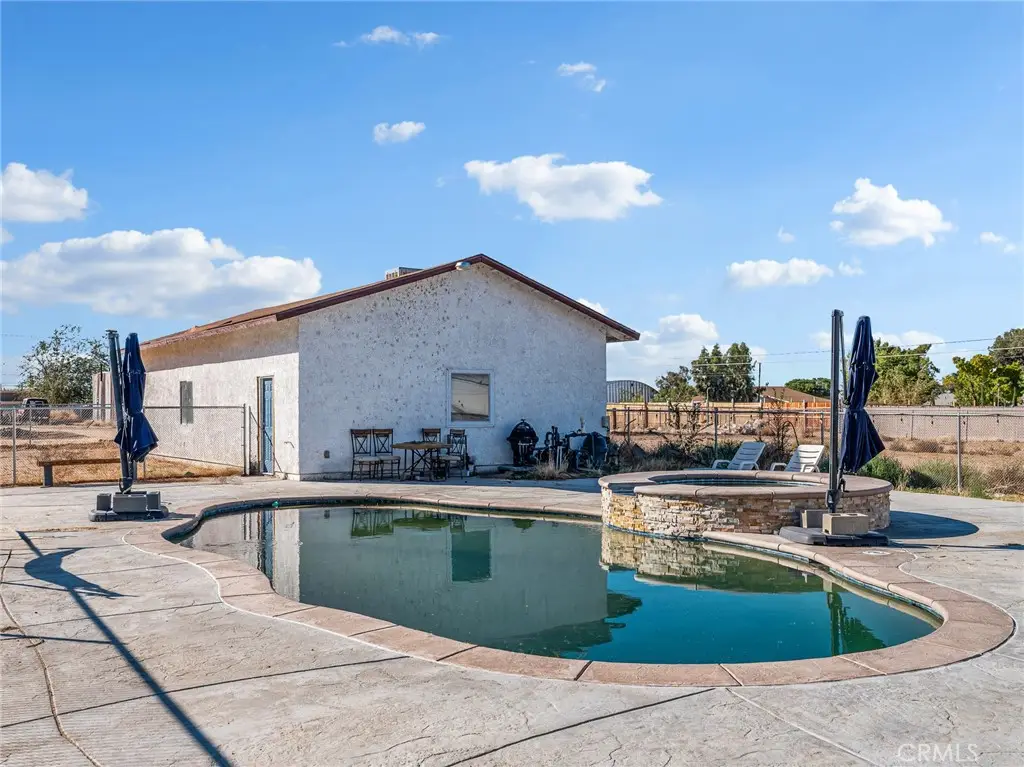 14798 Dos Palmas, Victorville, CA 92392 - #1