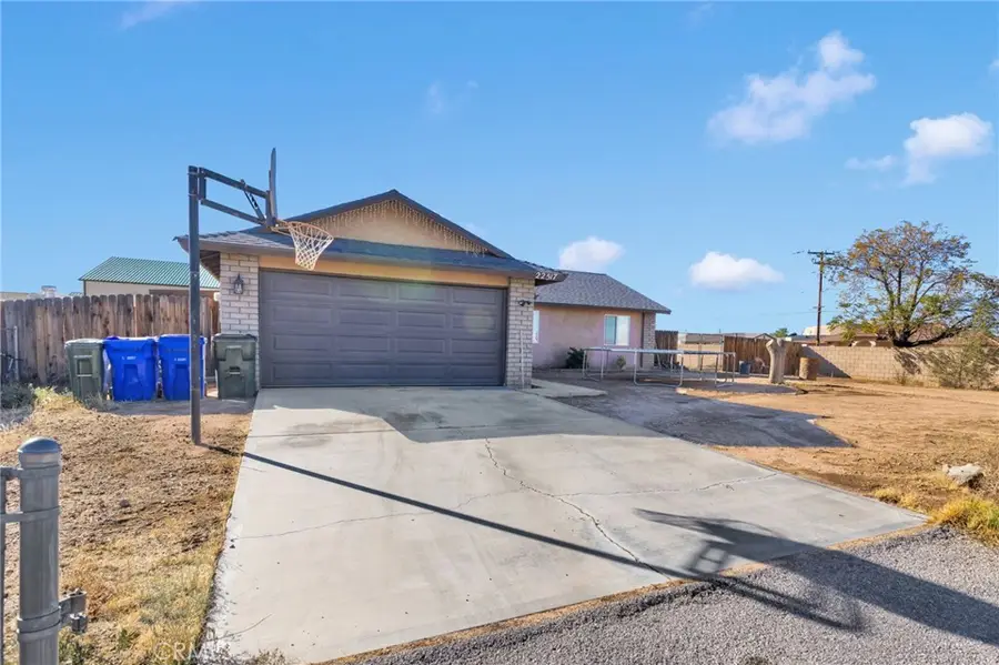 22517 Ojai, Apple Valley, CA 92308 - Image #2