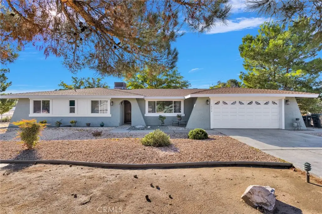 19215 Kinai Road, Apple Valley, CA 92307 - Image #1