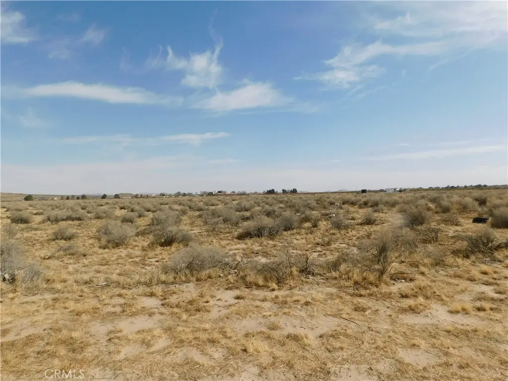 6 Avenue M, North Antelope Valley, CA 93536 - #1