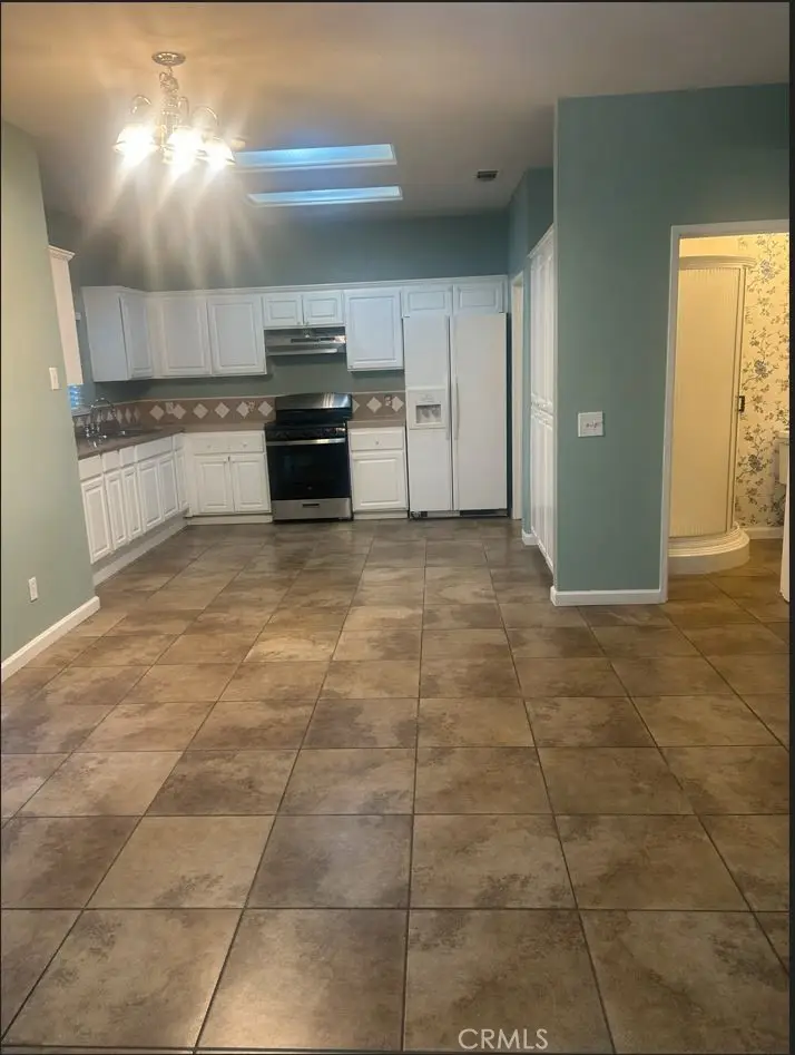 14727 Honeysuckle Street, Victorville, CA 92394 - #3