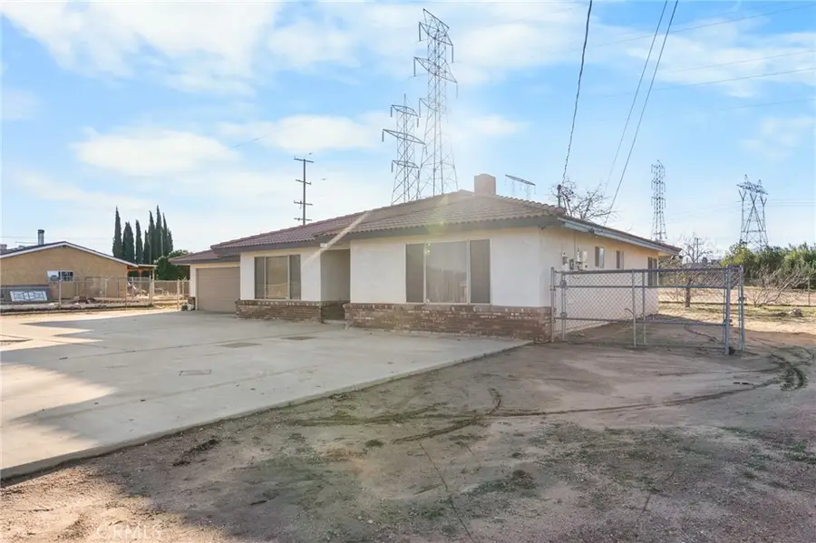 7148 Kingsley, Hesperia, CA 92345 - #3