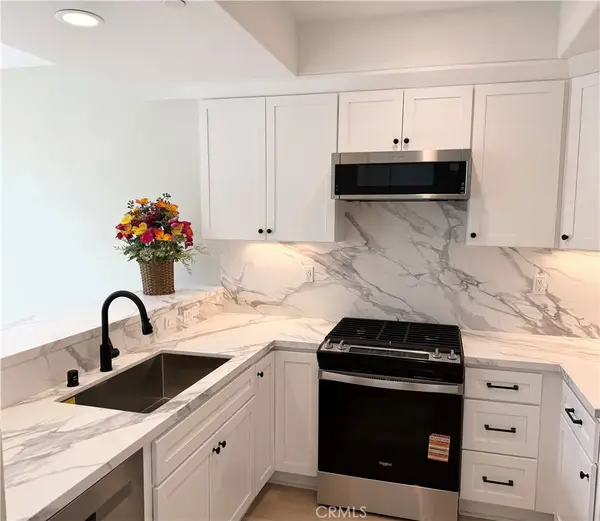 12265 N Lima, Sylmar, CA 91342